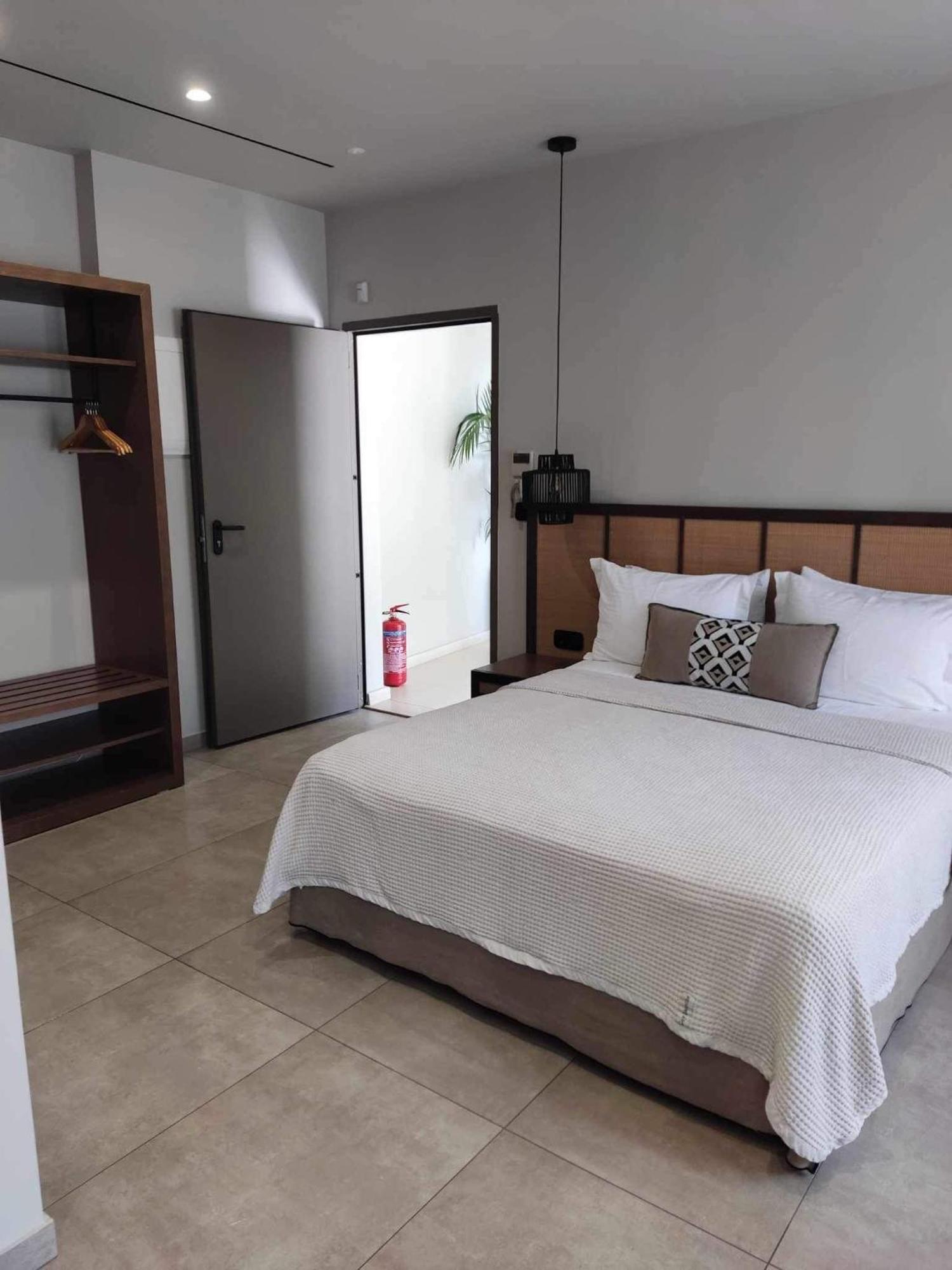 Allonda Seafront Experience Stavros  Exterior photo